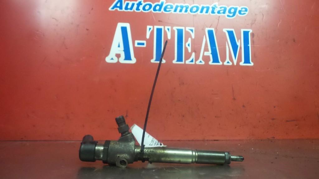 INJECTEUR 2 Renault Megane II (BM / CM) (8200380253), Utilisé, Renault