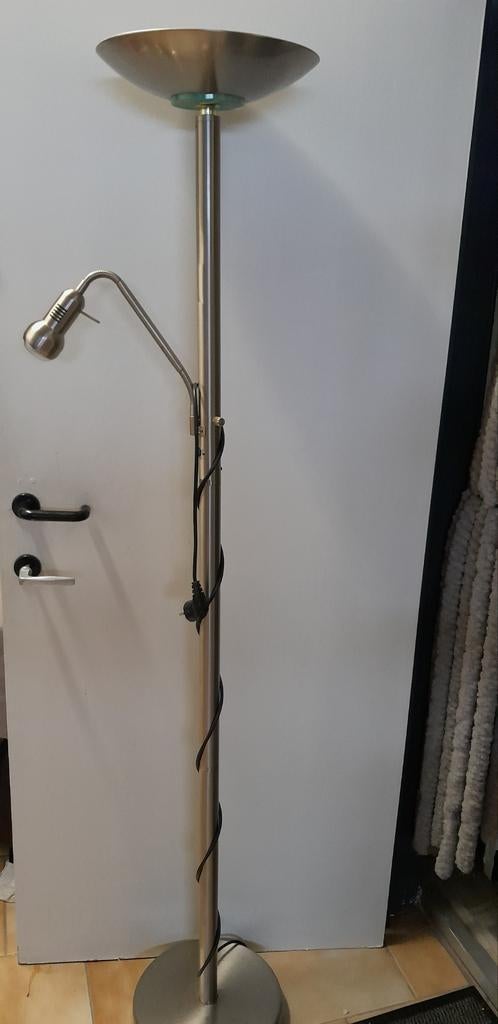 Spot en leeslamp, Ophalen