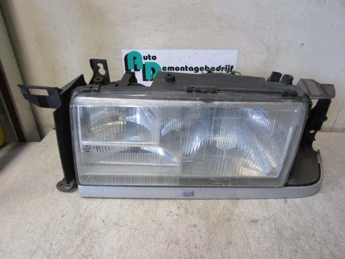 Phare gauche d'un Volvo 9-Serie, Autos : Pièces & Accessoires, Éclairage, Volvo, Utilisé, 3 mois de garantie, Enlèvement ou Envoi