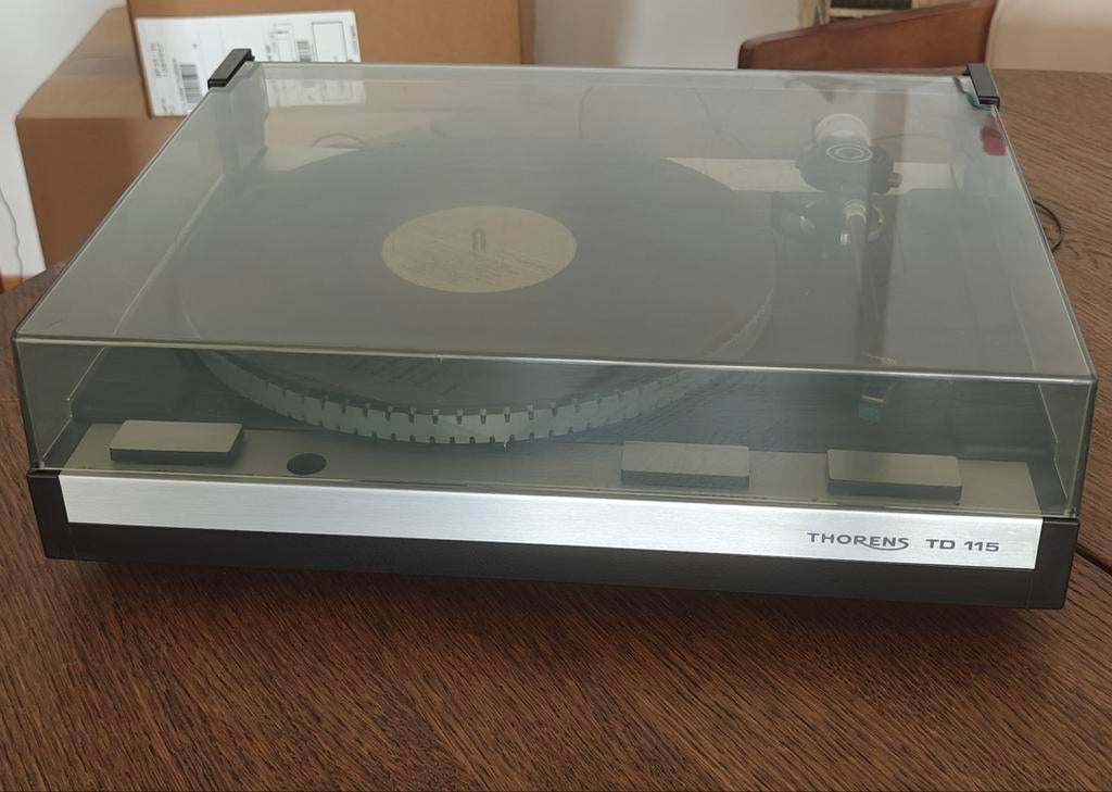 Thorens TD 115 (tourne-disques vinyl), TV, Hi-fi & Vidéo, Tourne-disques, Enlèvement, Thorens