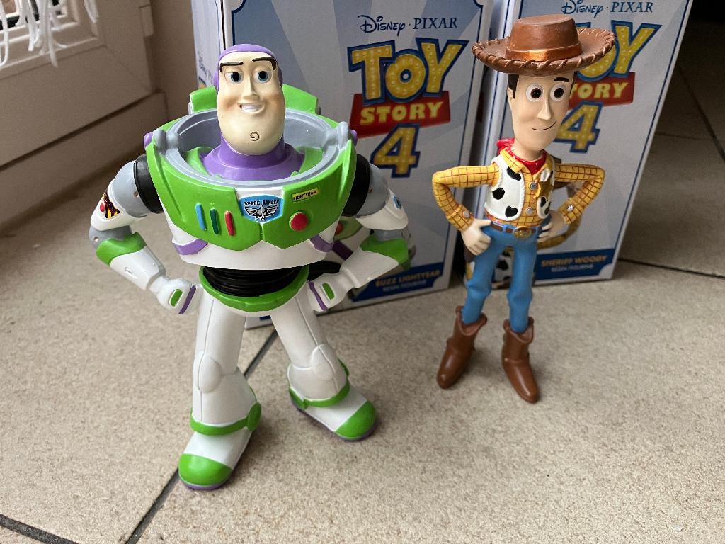 Disney beelden Woody & Buzz ( Toy Story ), Enlèvement ou Envoi, Autres personnages, Neuf, Statue ou Figurine