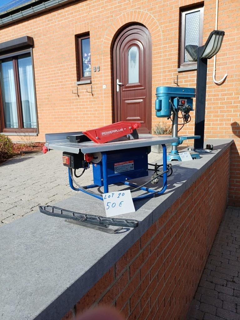 Scie circulaire de table 800W, Bricolage & Construction, Outillage | Scies mécaniques, 600 à 1200 watts, Enlèvement, Utilisé, Scie circulaire