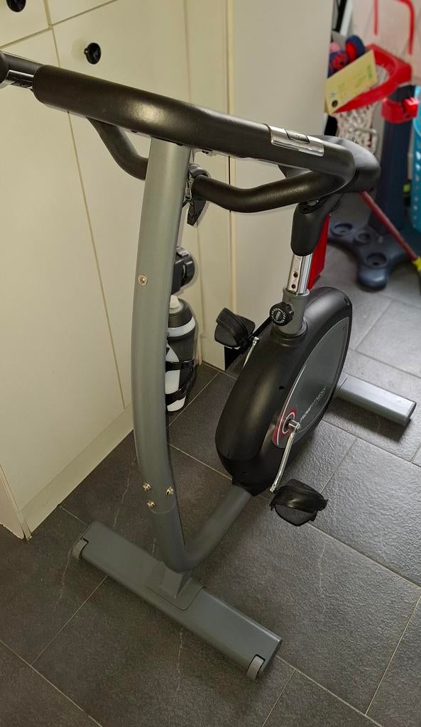 Hometrainer in nieuwstaat, Sports & Fitness, Appareils de fitness, Enlèvement, Vélo d'appartement