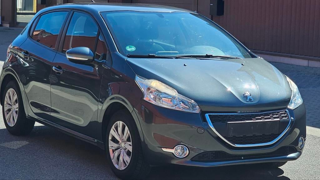 Peugeot 208 1.2 benzine bj 2013 (airco) blanco gekeurd, Particulier, Te koop, Benzine