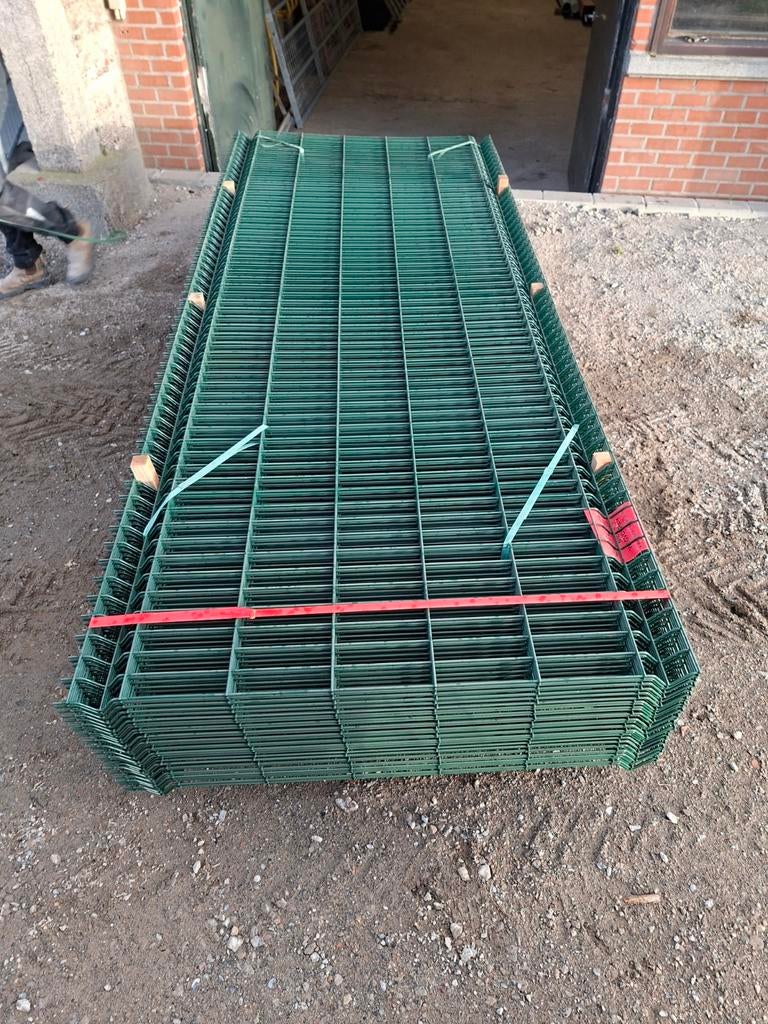 Nieuwe 3d draadpanelen, Ophalen