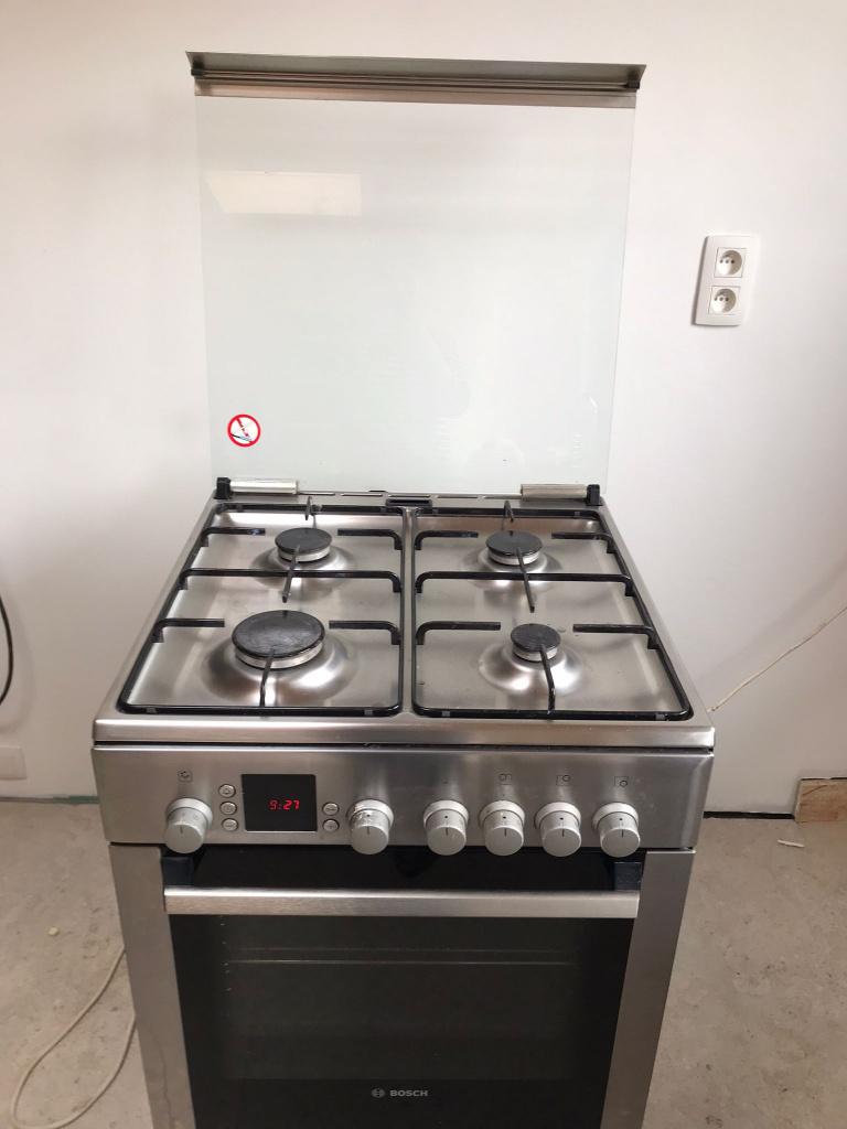 Cuisinière, Electroménager, Gaz, 4 zones de cuisson, Enlèvement, Utilisé
