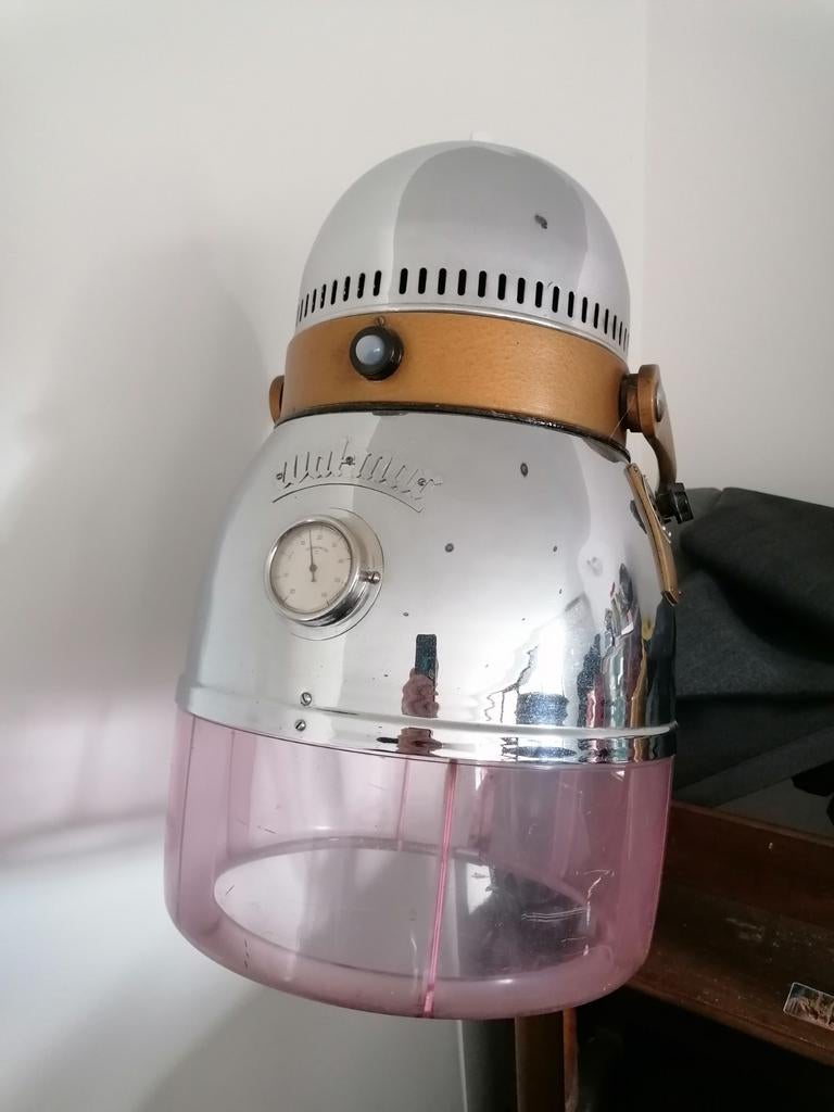 Haardroger walmar jaren 50, Ophalen