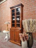 Eiken buffetkast/vitrinekast art:64/26