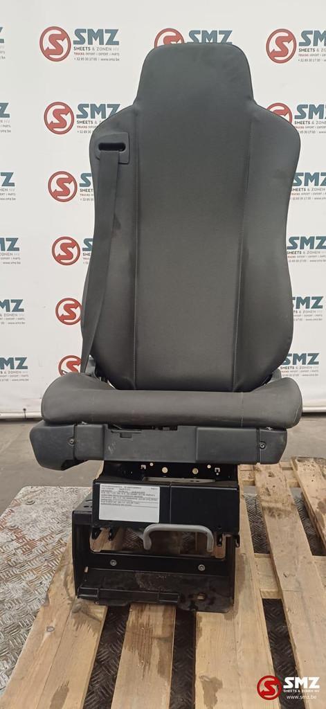 Occ siège passager Iveco, Autos : Pièces & Accessoires, Pièces camion, Iveco, Intérieur et Revêtement, Utilisé