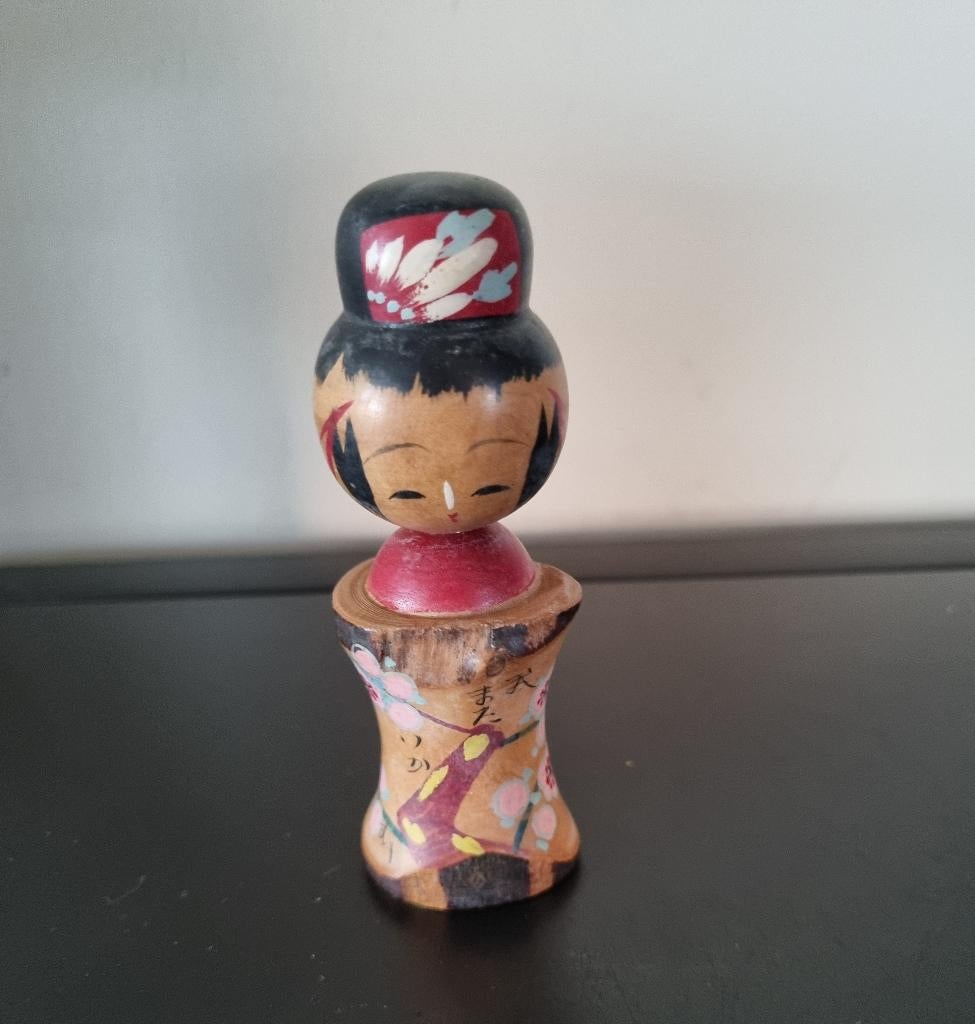 La belle Sosaku Kokeshi, Envoi