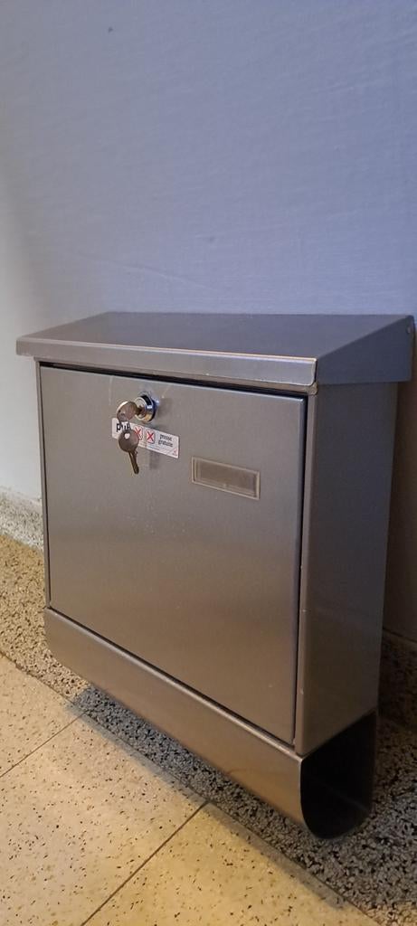 Boîte aux lettres burg-wächter germany a saisir ️️️️️↙️, Encastré, Aluminium, Enlèvement, Utilisé