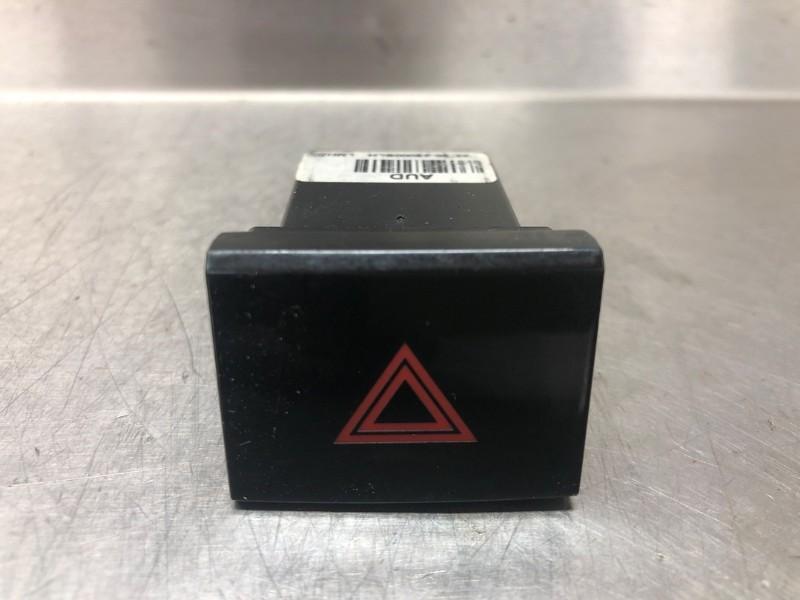 COMMUTATEUR DE FEUX DE DETRESSE Hyundai iX35 (LM), Autos : Pièces & Accessoires, Tableau de bord & Interrupteurs, Hyundai, Utilisé