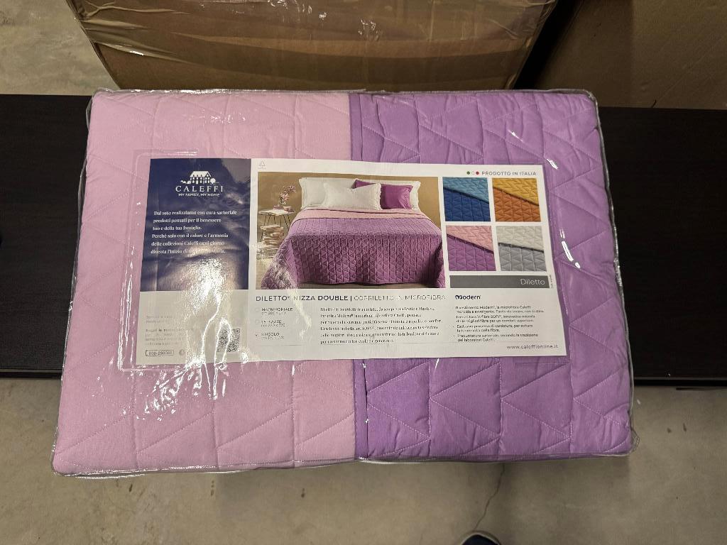 Dessus de lit / couvre-lit rose Caleffi – neuf emballé, Maison & Meubles, Chambre à coucher | Linge de lit, Neuf, Autres types