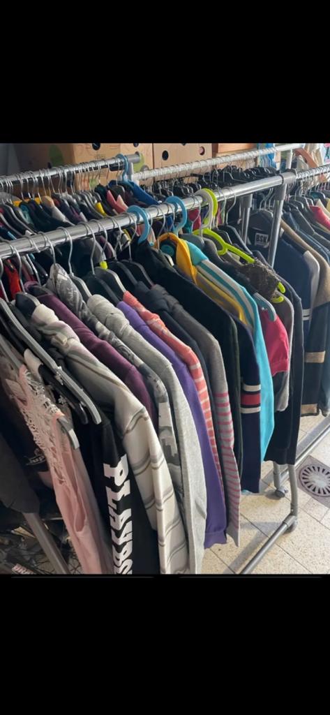 À VENDREvêtements femmes,vêtementshommes, vêtements emmes, Vêtements | Femmes, Packs de vêtements pour femmes, Enlèvement, Comme neuf