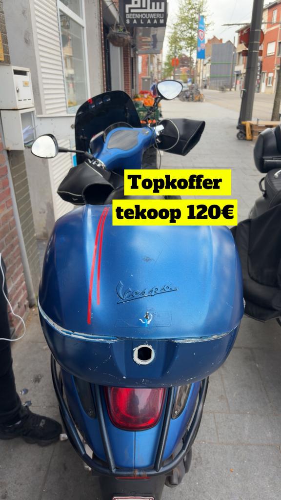 Vespa topkoffer, Ophalen of Verzenden, Zo goed als nieuw