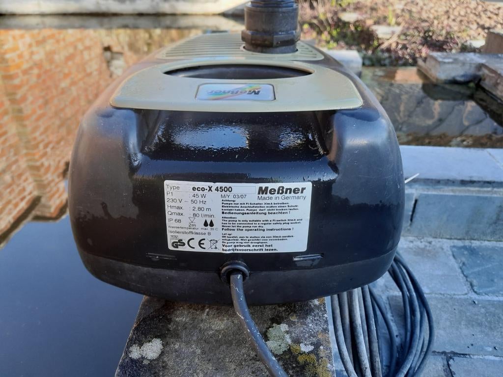 Vijverpomp mebner x 4500 weg wegens te groot debiet      et, Ophalen, Vijverpomp