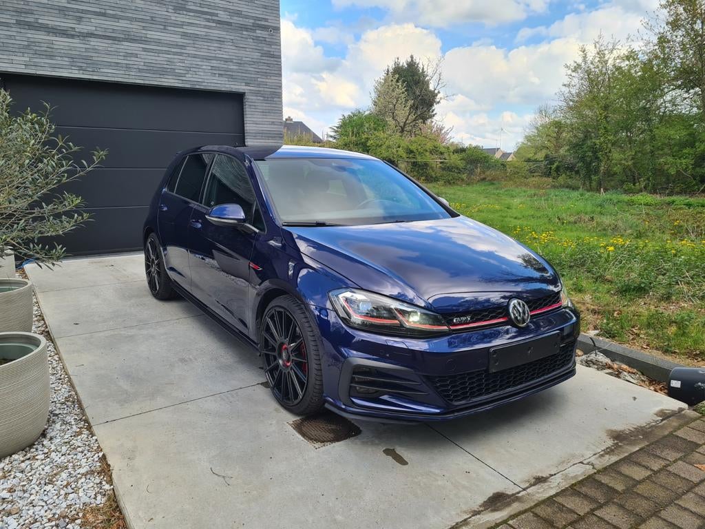 Volkswagen Golf 7.5 Gti automaat in topconditie, Auto's, 4 cilinders, 1984 cc, Blauw, Parkeersensor
