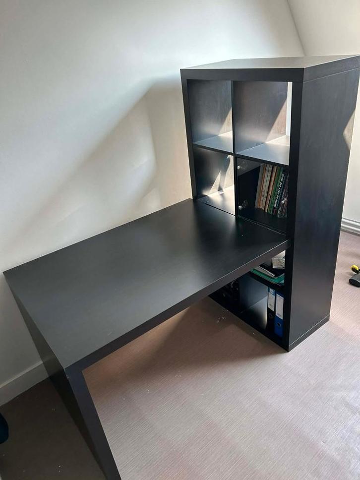 bureau brun noir IKEA avec étagère KALLAX, Maison & Meubles, Armoires | Étagères, Comme neuf, Enlèvement