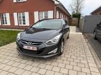 Hyundai i40 1.6 benzine, 5 portes, Particulier, Tissu, 4 cylindres