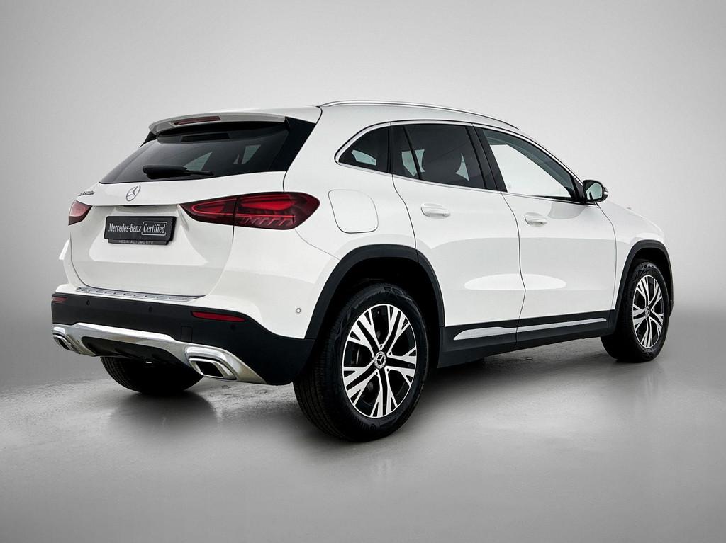 Mercedes-Benz GLA-Klasse 250 e Luxury Line | Distronic | Dod, Automaat, Stof, Gebruikt, https://public.car-pass.be/vhr/4f645b60-21f4-422f-8287-6e8d32b8e66d