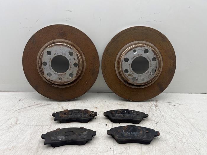 Disque + plaquette de frein avant d'un Opel Meriva, Autos : Pièces & Accessoires, -, Opel, 3 mois de garantie, Utilisé