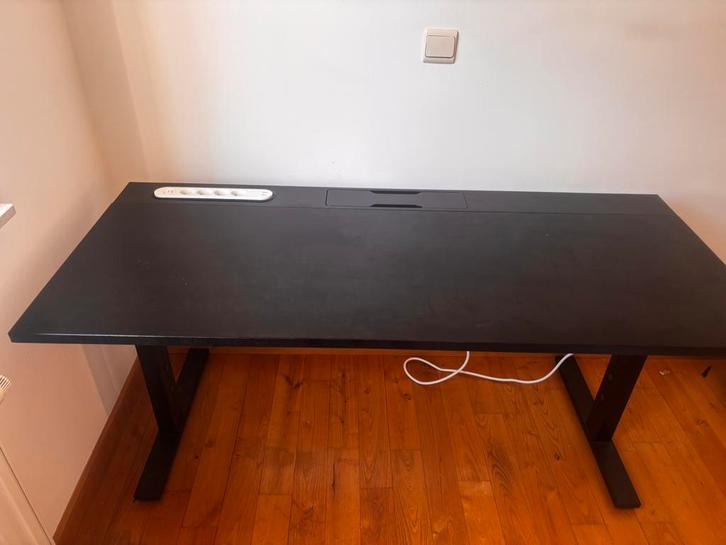 Bureau Mittzon IKEA super pratique, Maison & Meubles, Bureaux, Comme neuf, Bureau, Réglable en hauteur, Enlèvement