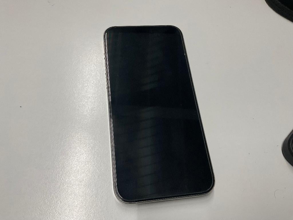 Iphone 15 Pro Max Blanc Titane - 256 go, Télécoms, Téléphonie mobile | Apple iPhone, Comme neuf, 256 GB, Sans abonnement, Sans simlock