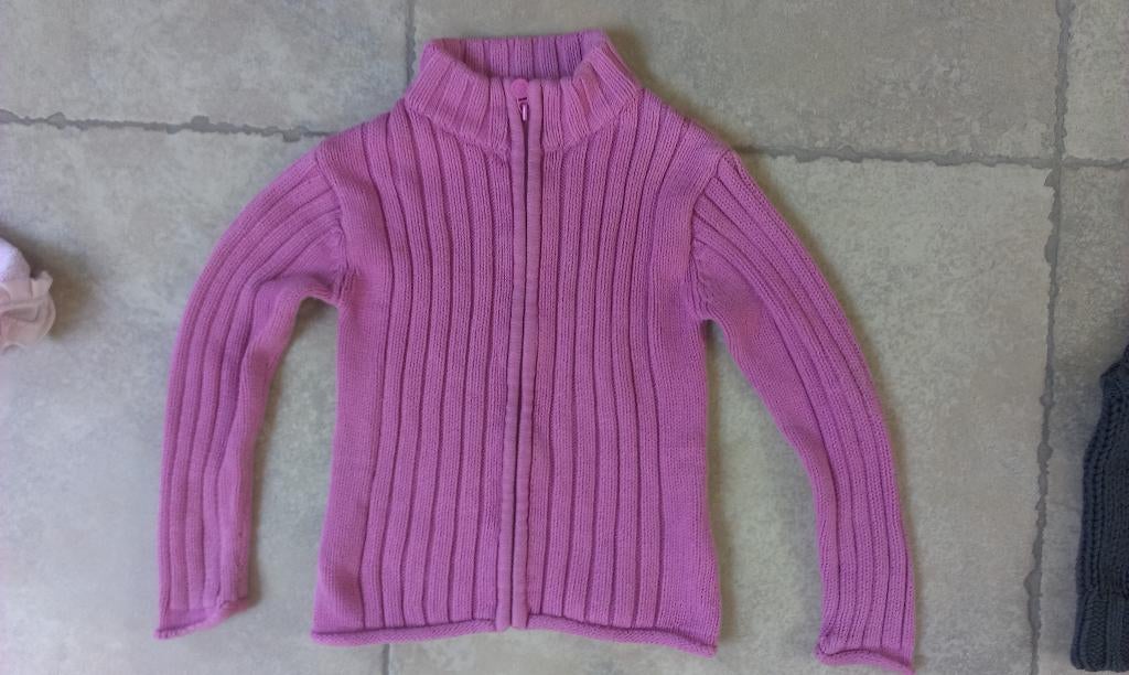 Mooie framboos roze gilet mt 116, Enfants & Bébés, Vêtements enfant | Taille 116, Enlèvement ou Envoi, Comme neuf, Fille, Pull ou Veste