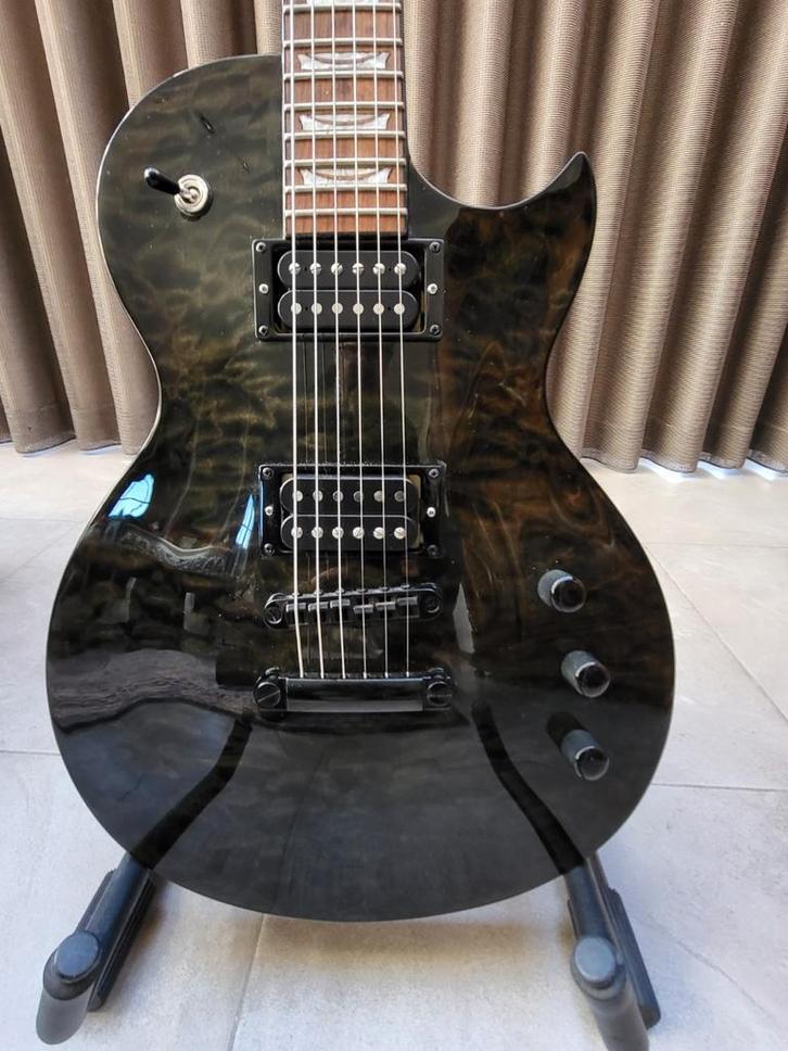 VGS Eruption black faded Les Paul, Musique & Instruments, Instruments à corde | Guitares | Électriques, Comme neuf, Solid body