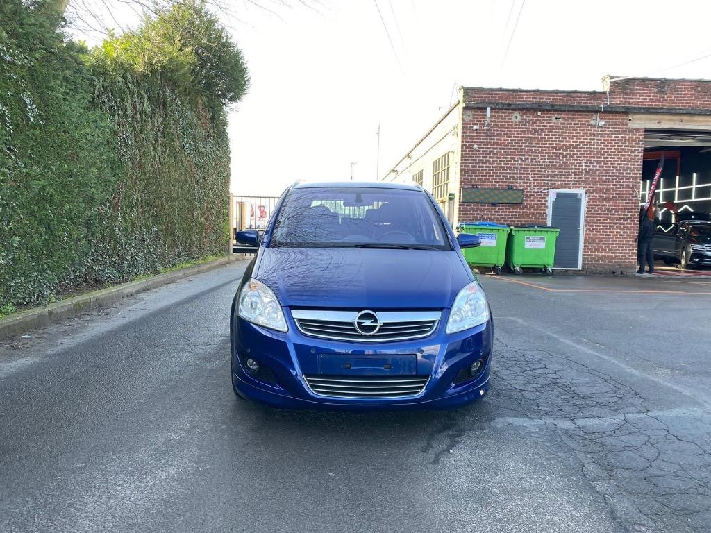 ⁠  ⁠Opel Zafira Opc Line •⁠  ⁠18/03/2009 •⁠  ⁠137000.km, Autos, Opel, Capteur de stationnement, Achat, Entreprise, Boîte manuelle