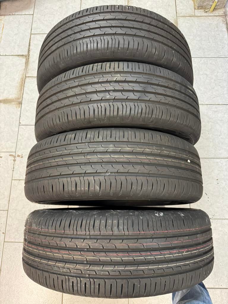 4 pneus 215/60/17 H, Enlèvement, Pneu(s)