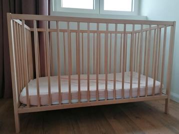Ikea babybed inclusief matras beschikbaar voor biedingen