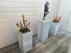 Bloempotten + stolp + beeld, Ophalen, Beton