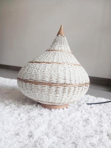 Unieke tajinevormige kralenlamp – handgemaakt & sfeervol beschikbaar voor biedingen