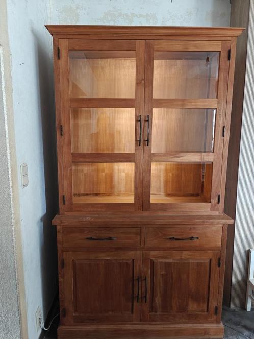 Kwalitatieve, massieve, teak vitrinekast met verlichting, Huis en Inrichting, Kasten | Vitrinekasten, Zo goed als nieuw, 200 cm of meer