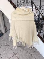 Ponchos Lola Liza taille xl, Kleding | Dames, Overige Dameskleding, Ophalen, Gedragen