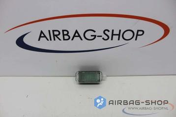Audi VW LED Licht Voet Verlichting A1 A3 Passat CC 8J0947409 beschikbaar voor biedingen