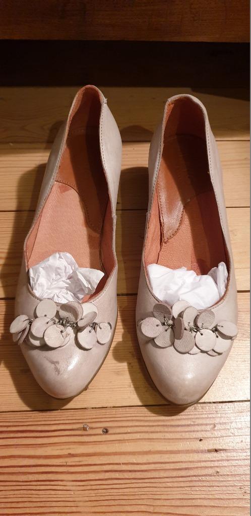 NIEUW artikel : Brako pumps (comfort) - Maat 37, Kleding | Dames, Schoenen, Nieuw, Pumps, Grijs, Ophalen of Verzenden