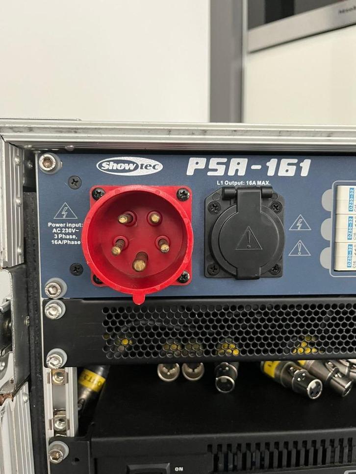 SHOWTEC PSA 161 rack stroomverdeler, Muziek en Instrumenten, Behuizingen en Koffers, Zo goed als nieuw, Overige instrumenten, Ophalen