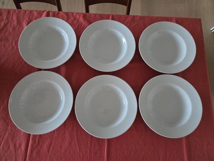 Zes super nieuw grote diepe borden in porselein, Huis en Inrichting, Keuken | Servies, Nieuw, Bord(en), Effen, Porselein, Ophalen of Verzenden