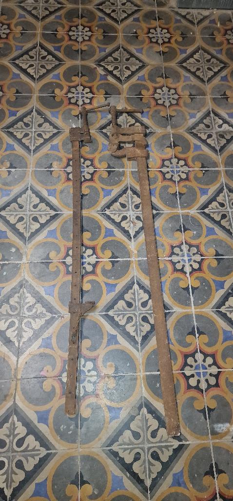 Antieke klemmen, Doe-het-zelf en Bouw, Gereedschap | Handgereedschap, Gebruikt, Ophalen