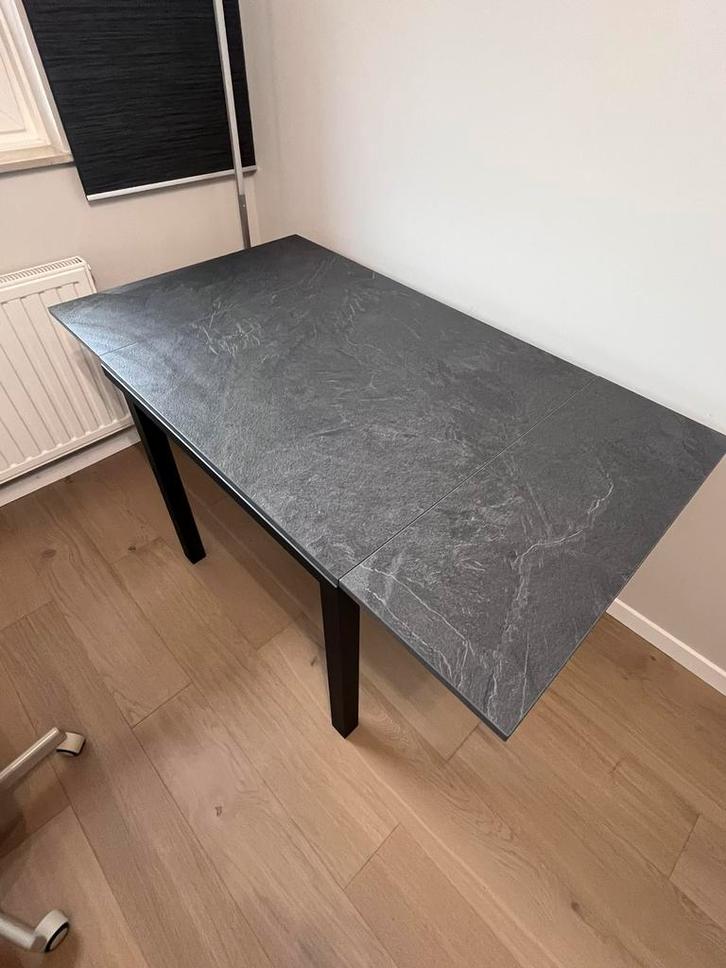 Table a manger Perfecta Vienna, Maison & Meubles, Tables | Tables à manger, Comme neuf, Enlèvement