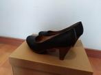 Zwarte pumps mt 38, Kleding | Dames, Emilio Luca X, Pumps, Zwart, Ophalen of Verzenden