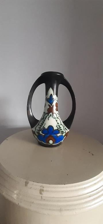 Art Deco vaasje CM ( Ceramics Montoise) Bergen, Enlèvement ou Envoi