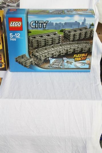 Lego City set 7499 extra rails voor de passagierstrein 