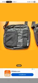 Tumi schoudertas, Handtassen en Accessoires, Ophalen of Verzenden, Zo goed als nieuw