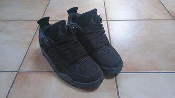 Air Jordan Black Cats Maat 43 beschikbaar voor biedingen