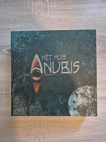 Het huis Anubis spel beschikbaar voor biedingen