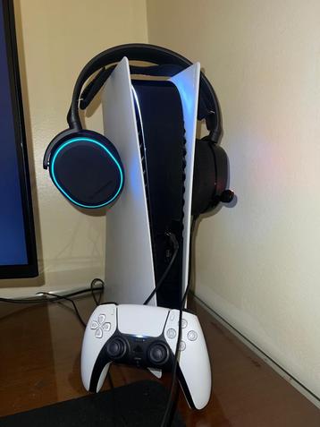 PS5 Digital + SteelSeries Headset + Dual Dock + Controller beschikbaar voor biedingen