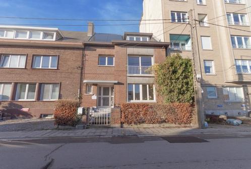 Villa à louer à Charleroi, 5 chambres, Immo, Huizen te huur, Vrijstaande woning, B